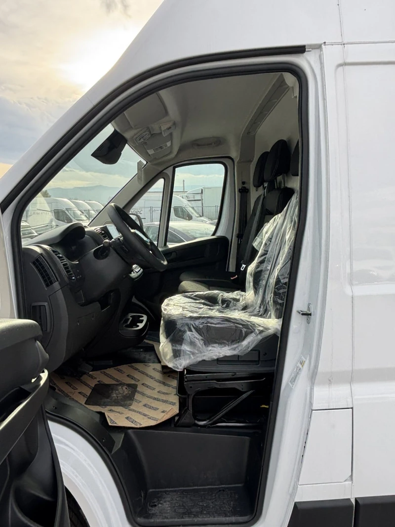 Toyota Proace MAX L3H3 Panel Van BEV Optimal, снимка 10 - Бусове и автобуси - 52479148