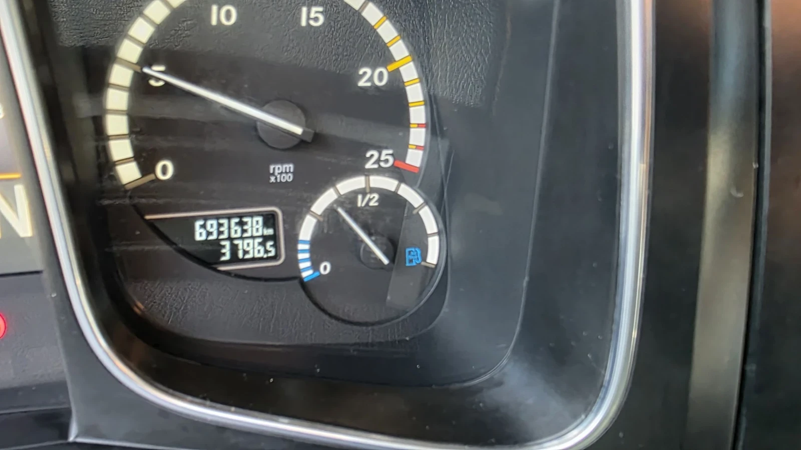 Mercedes-Benz Actros 18 51 EURO 6 | Mobile.bg   15