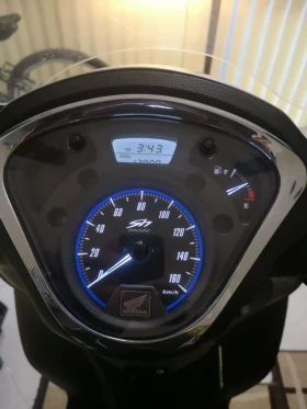 Honda Sh 125i 2020г ABS, start-stop sistem , снимка 11