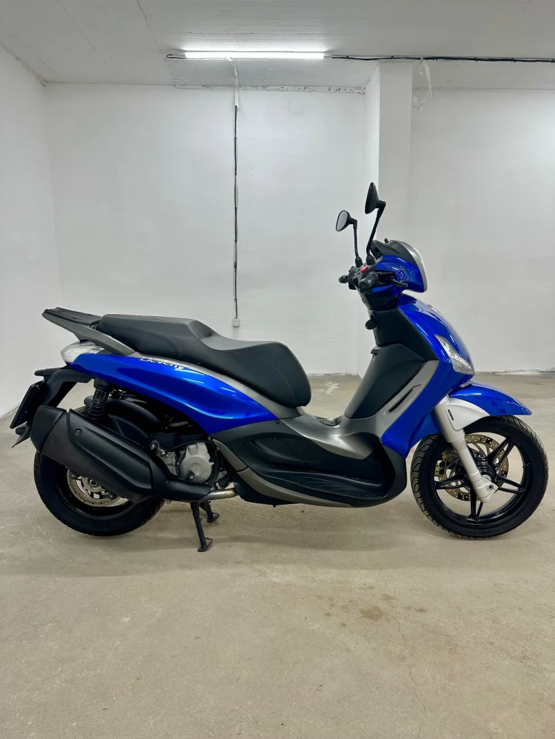 Piaggio Beverly ABS/ASR/LED, снимка 8 - Мотоциклети и мототехника - 52645651