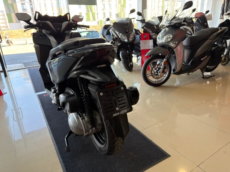 Honda Forza 300ABS, снимка 8 - Мотоциклети и мототехника - 52935824