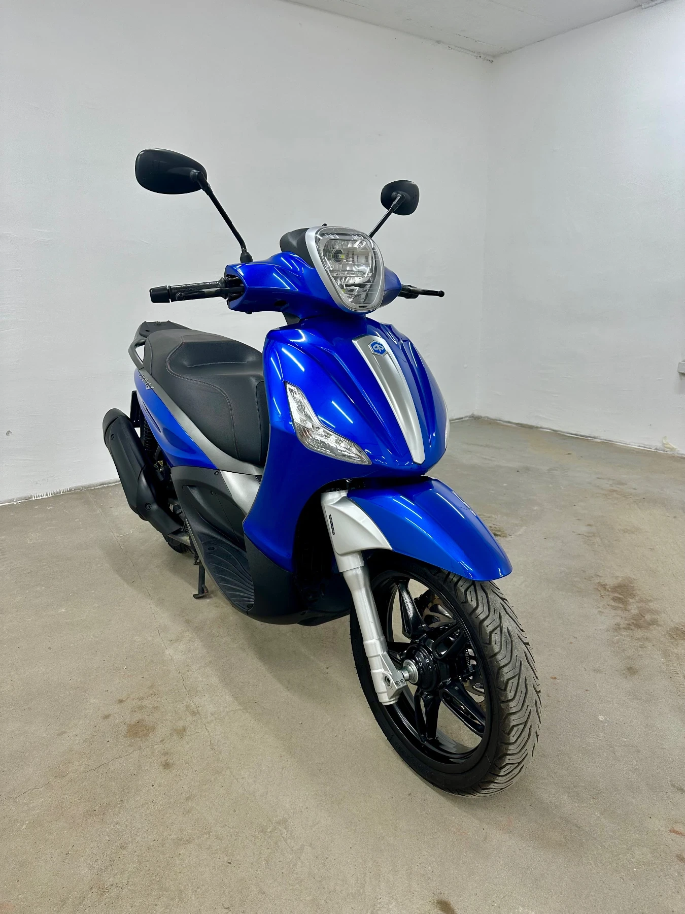 Piaggio Beverly ABS/ASR/LED | Mobile.bg   1