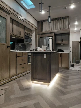 Каравана Forest River Riverstone 39 wildwood, снимка 9