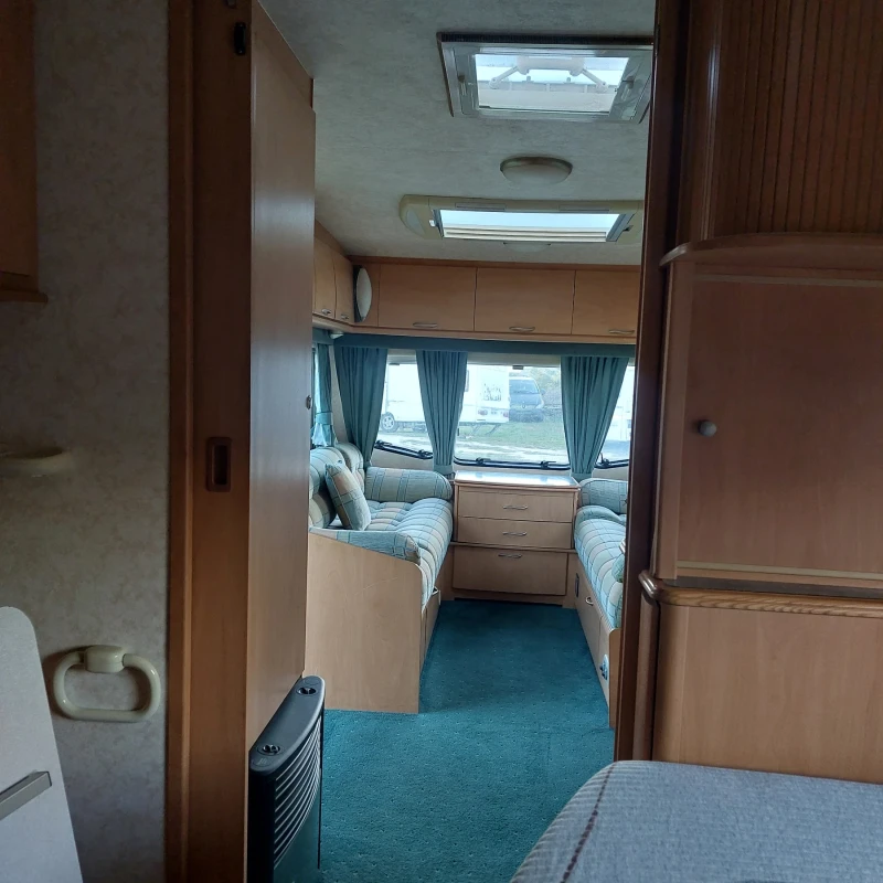 Каравана Други Lexon, снимка 12 - Каравани и кемпери - 52126531