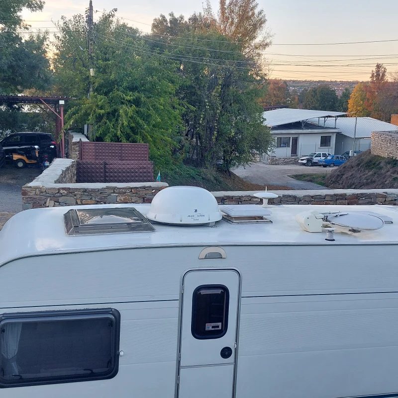 Каравана Други Lexon, снимка 4 - Каравани и кемпери - 52126531