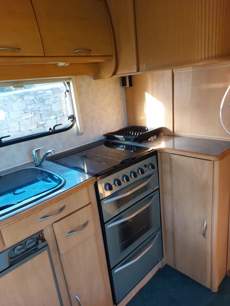 Каравана Други Lexon, снимка 8 - Каравани и кемпери - 52126531