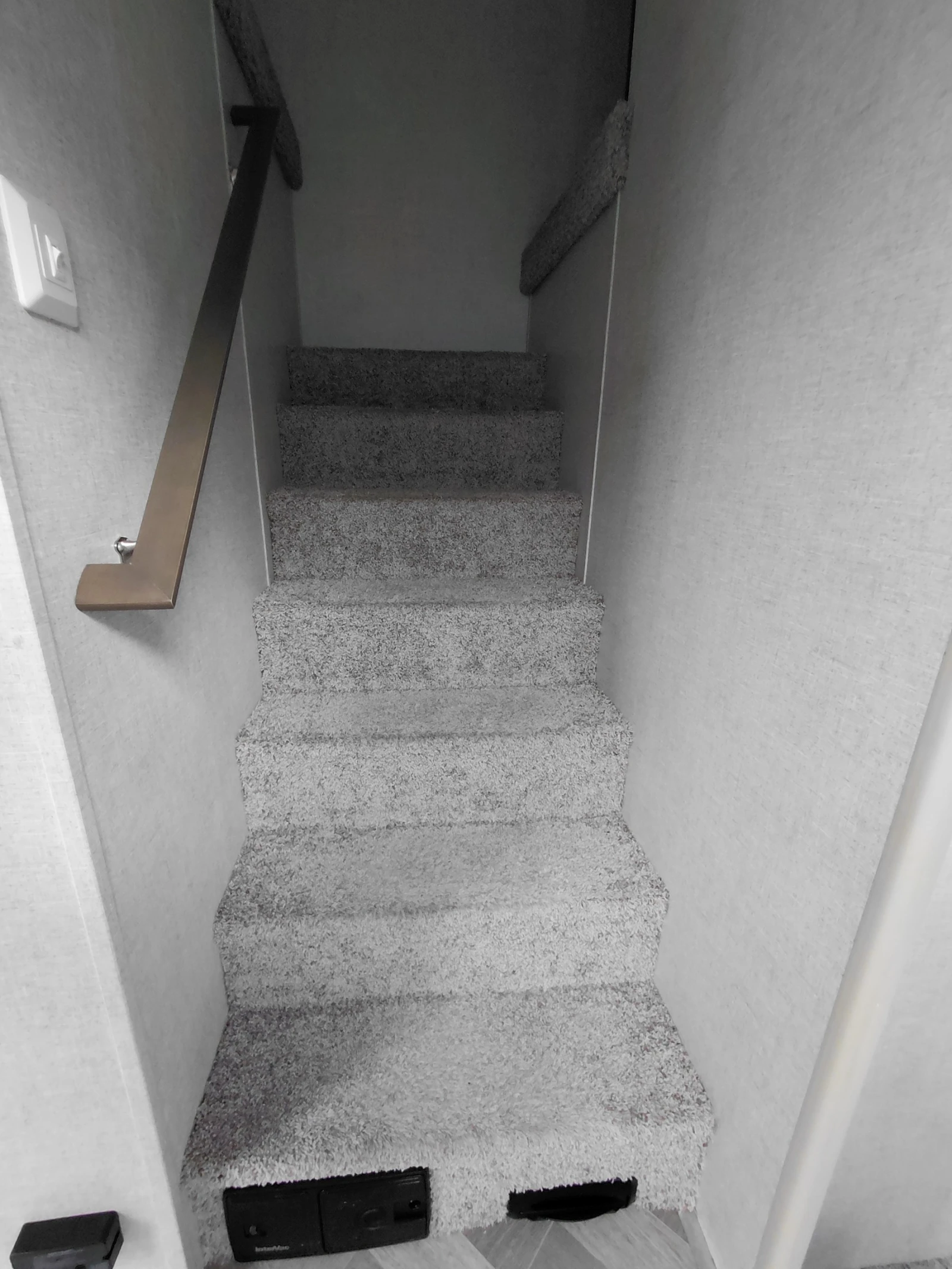 Каравана Forest River Riverstone 39 wildwood, снимка 13 - Каравани и кемпери - 53738943