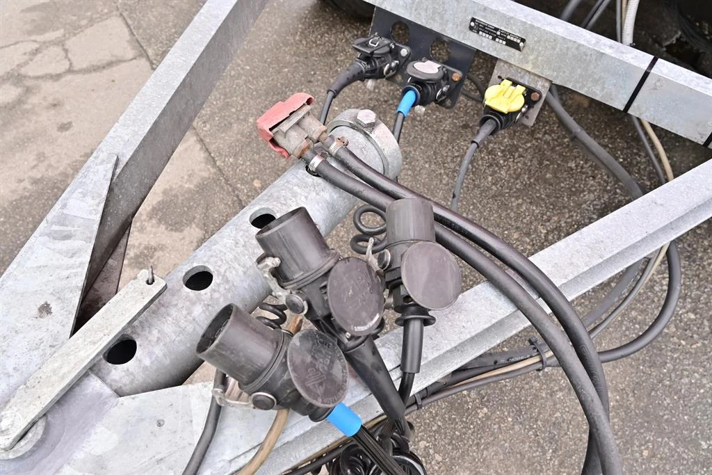 За камион Други TKA 18 7.1 Изолирано ремарке, падащ борд, снимка 10 - Ремаркета - 52468416