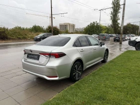 Toyota Corolla 1.8 HEV EXECUTIVE PLUS, снимка 6