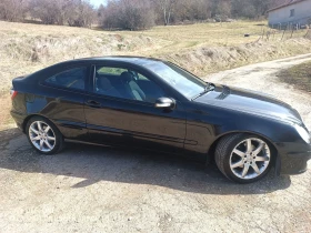 Mercedes-Benz C 220  Spot Coupe Facelift Панорама Нов внос , снимка 7