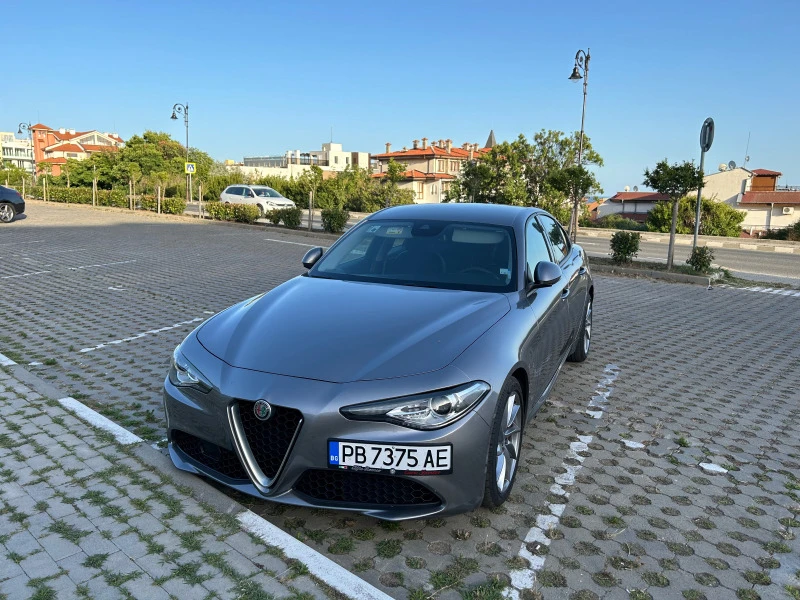 Alfa Romeo Giulia, снимка 1 - Автомобили и джипове - 46390023