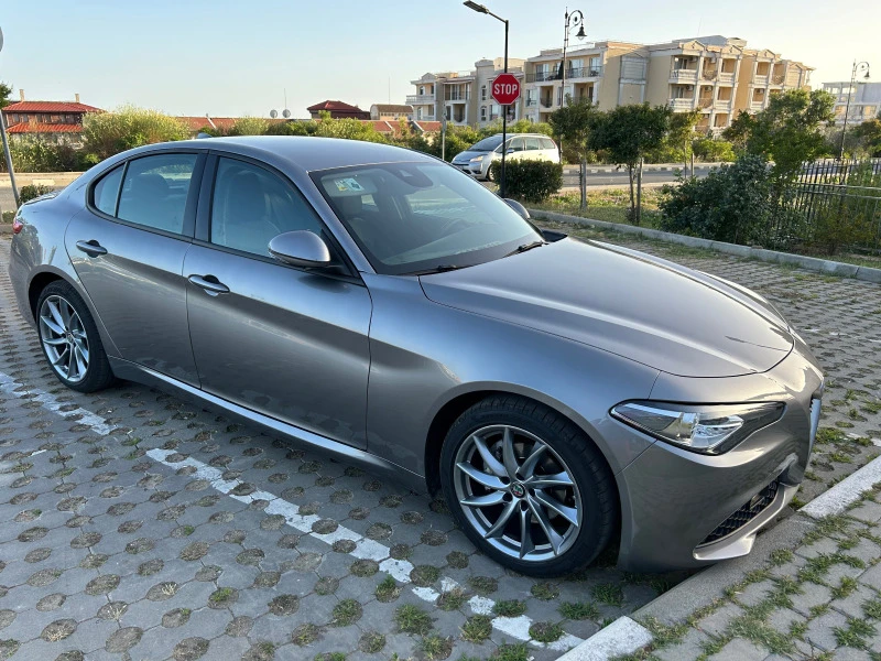 Alfa Romeo Giulia, снимка 2 - Автомобили и джипове - 46390023