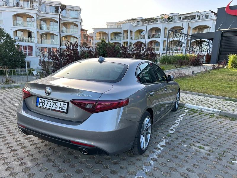 Alfa Romeo Giulia, снимка 4 - Автомобили и джипове - 46390023