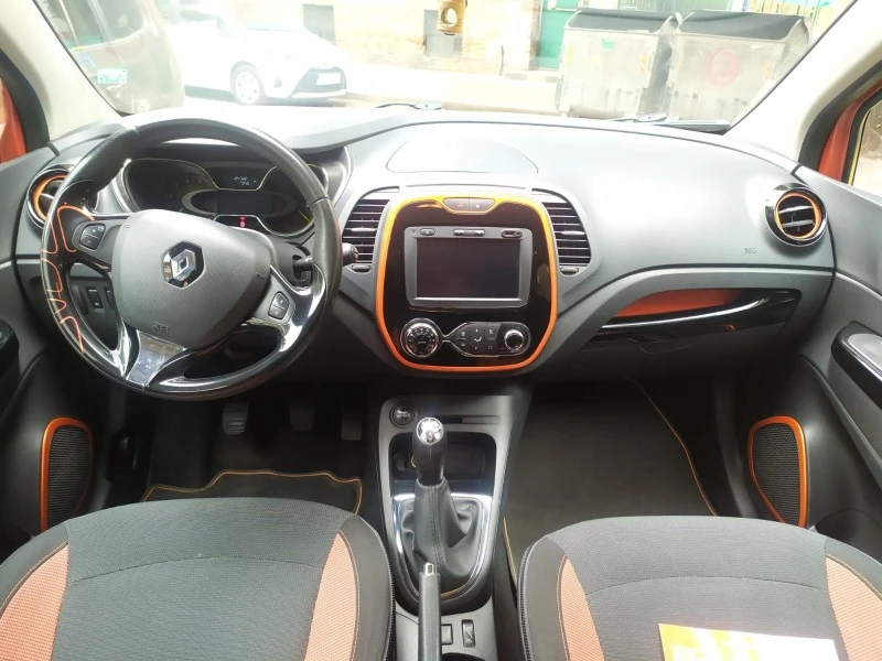 Renault Captur, снимка 7 - Автомобили и джипове - 47869562