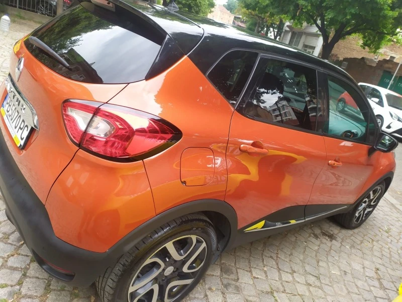 Renault Captur, снимка 5 - Автомобили и джипове - 47869562