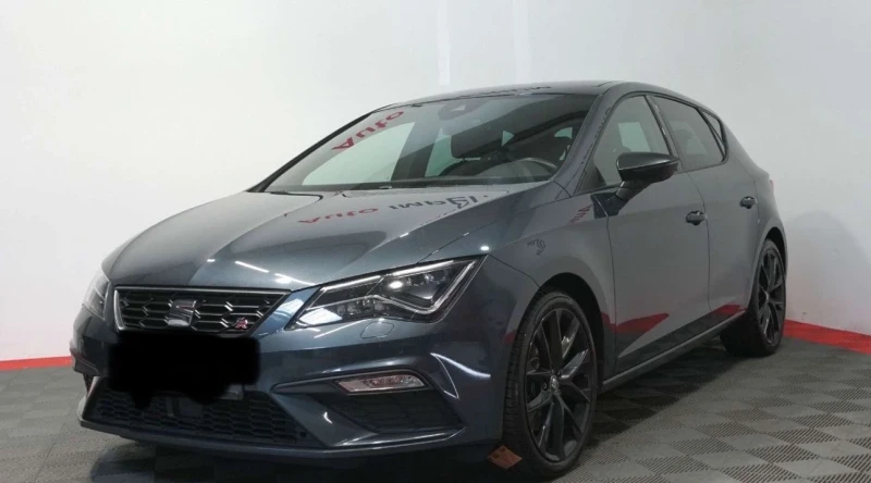 Seat Leon 2.0tdiCRM 150hp НА ЧАСТИ, снимка 3 - Автомобили и джипове - 47593961