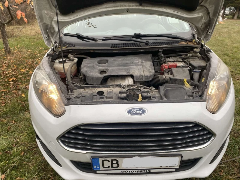 Ford Fiesta, снимка 16 - Автомобили и джипове - 47907211