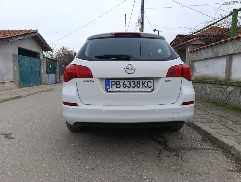 Opel Astra 1.7 CDTI, снимка 3 - Автомобили и джипове - 48853773