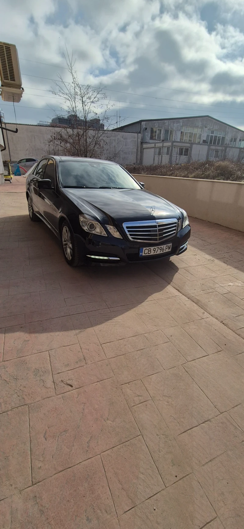 Mercedes-Benz E 200 СЕДАН, снимка 6 - Автомобили и джипове - 48924009