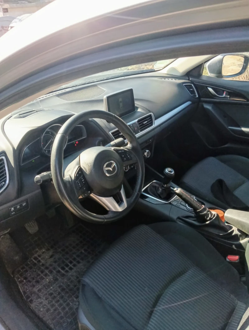 Mazda 3 2.2 skyactiv , снимка 5 - Автомобили и джипове - 49104413