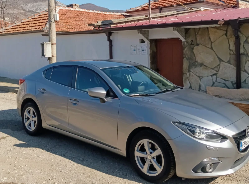 Mazda 3 2.2 skyactiv , снимка 2 - Автомобили и джипове - 49104413