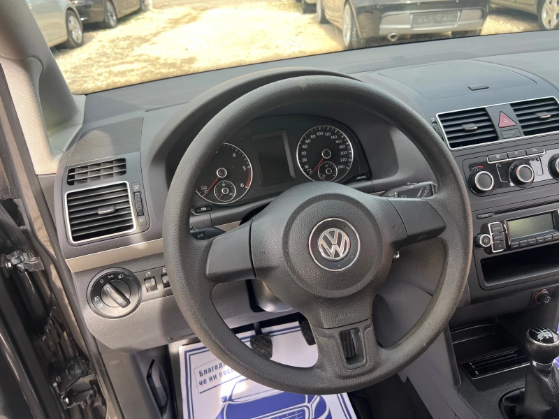 VW Touran 1, 6 tdi 7 места, снимка 16 - Автомобили и джипове - 49447601