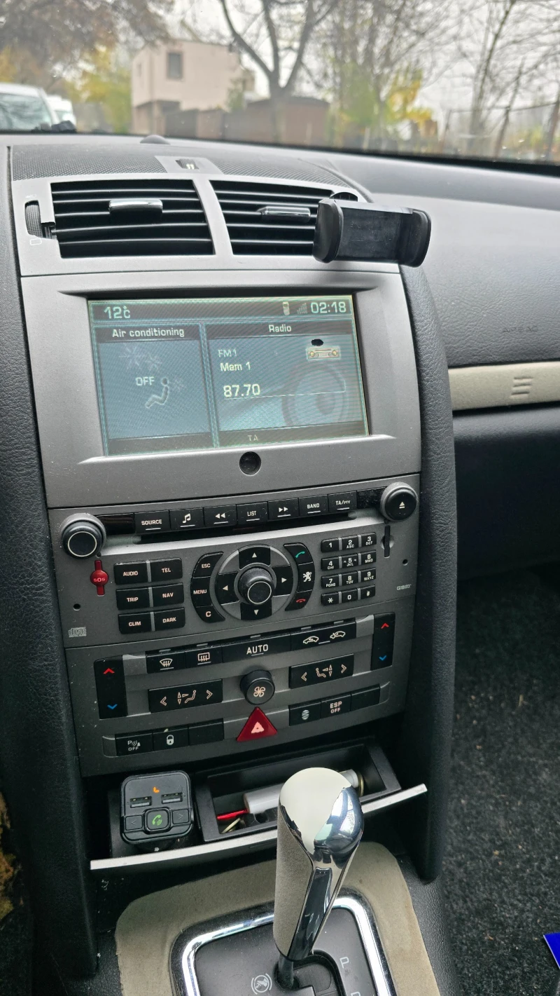 Peugeot 407 3.0/автомат/газ, снимка 12 - Автомобили и джипове - 52571598