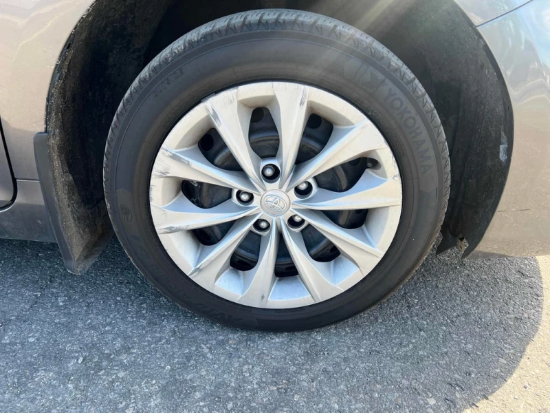 Toyota Camry * 4dr Sdn I4 Auto * CARFAX * ЦЕНА ДО БГ, снимка 7 - Автомобили и джипове - 53112481