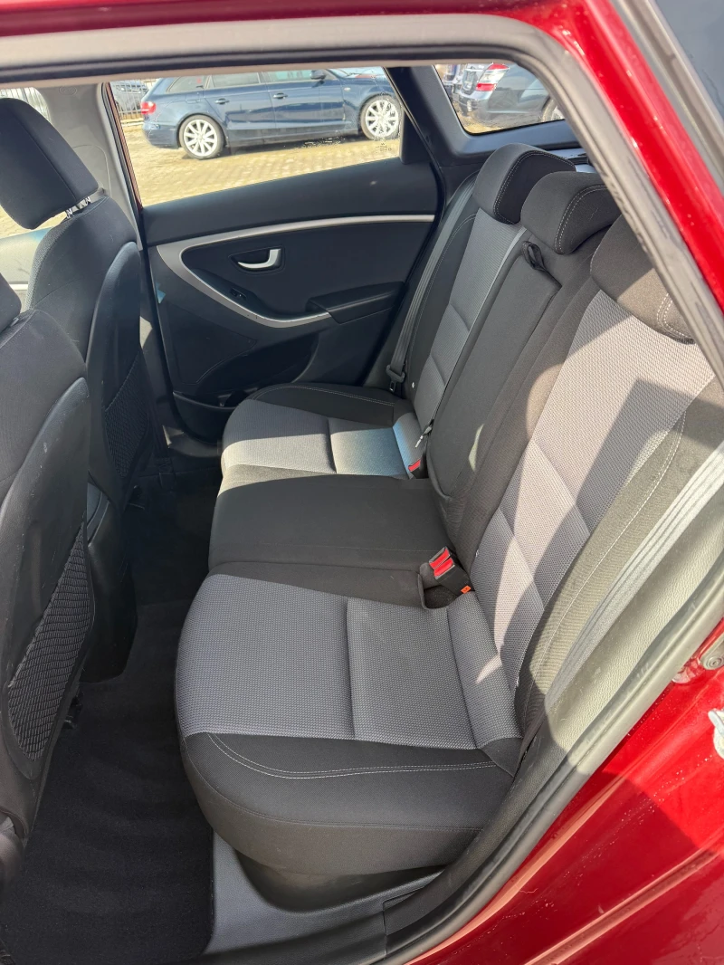 Hyundai I30 1.6CRDI EURO 6, снимка 10 - Автомобили и джипове - 53155177