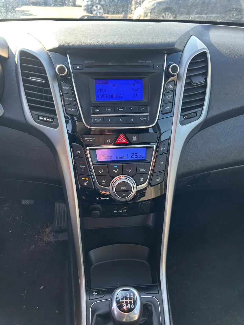 Hyundai I30 1.6CRDI EURO 6, снимка 13 - Автомобили и джипове - 53155177