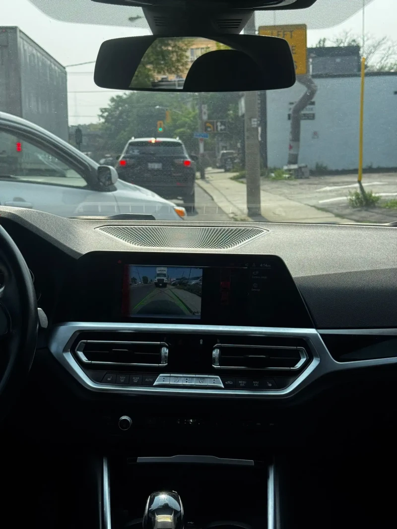 BMW 330 xDrive * CARFAX* ОПЦИЯ ЗА ФИНАНСИРАНЕ* , снимка 9 - Автомобили и джипове - 53210442