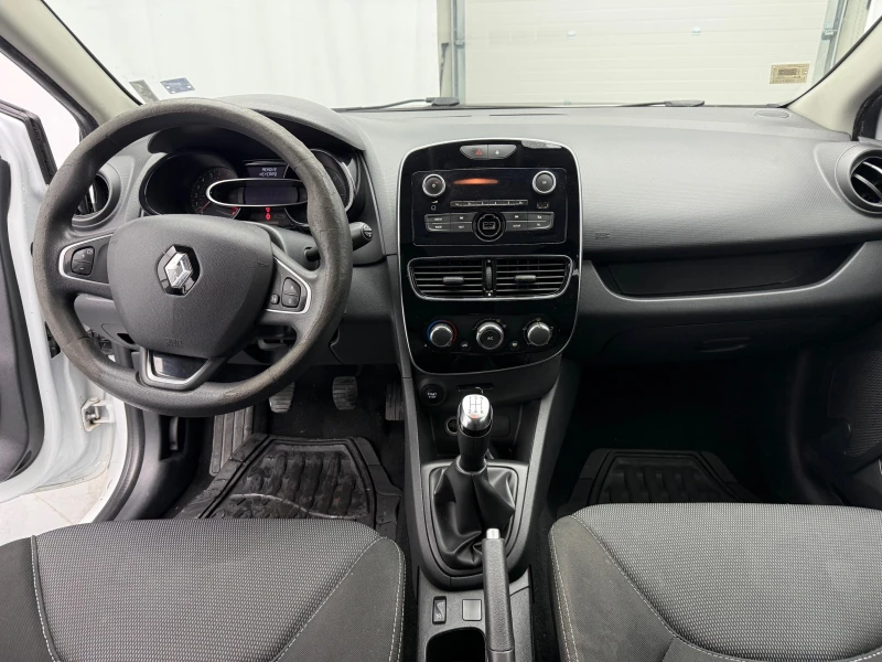 Renault Clio, снимка 15 - Автомобили и джипове - 53511193