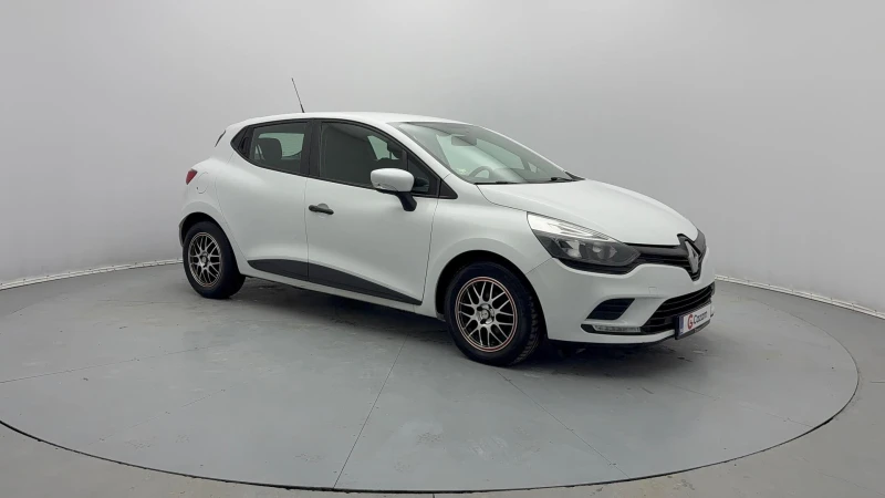 Renault Clio, снимка 5 - Автомобили и джипове - 53511193