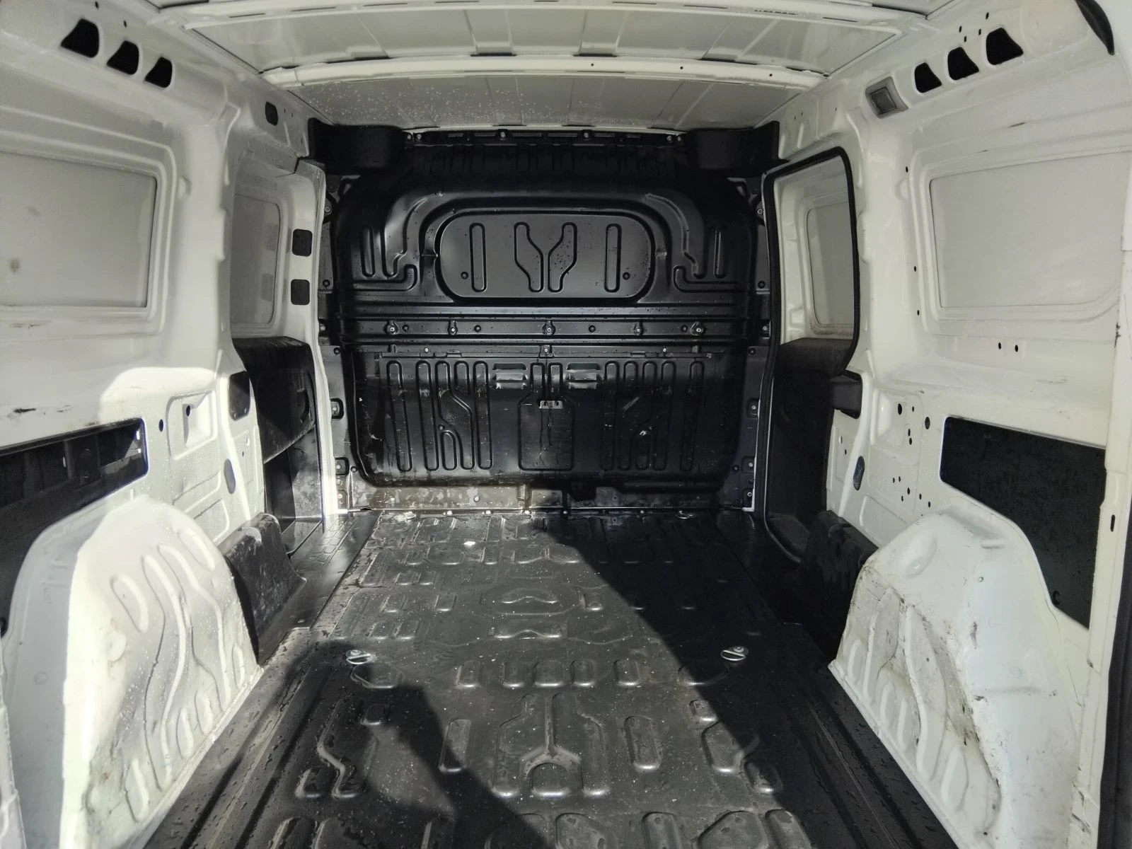 Fiat Doblo 1.6 D МАКСИ БАЗА 2+ 1 МЕСТА - изображение 8
