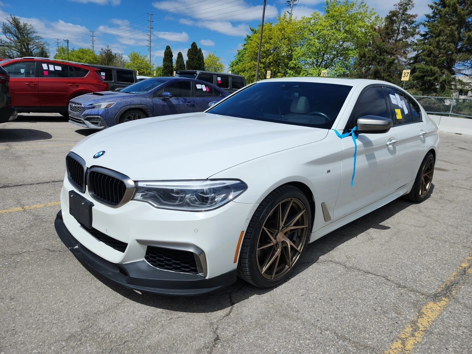 BMW 550 M xDrive * ЦЕНА ДО БЪЛГАРИЯ * (CARFAX) - изображение 2