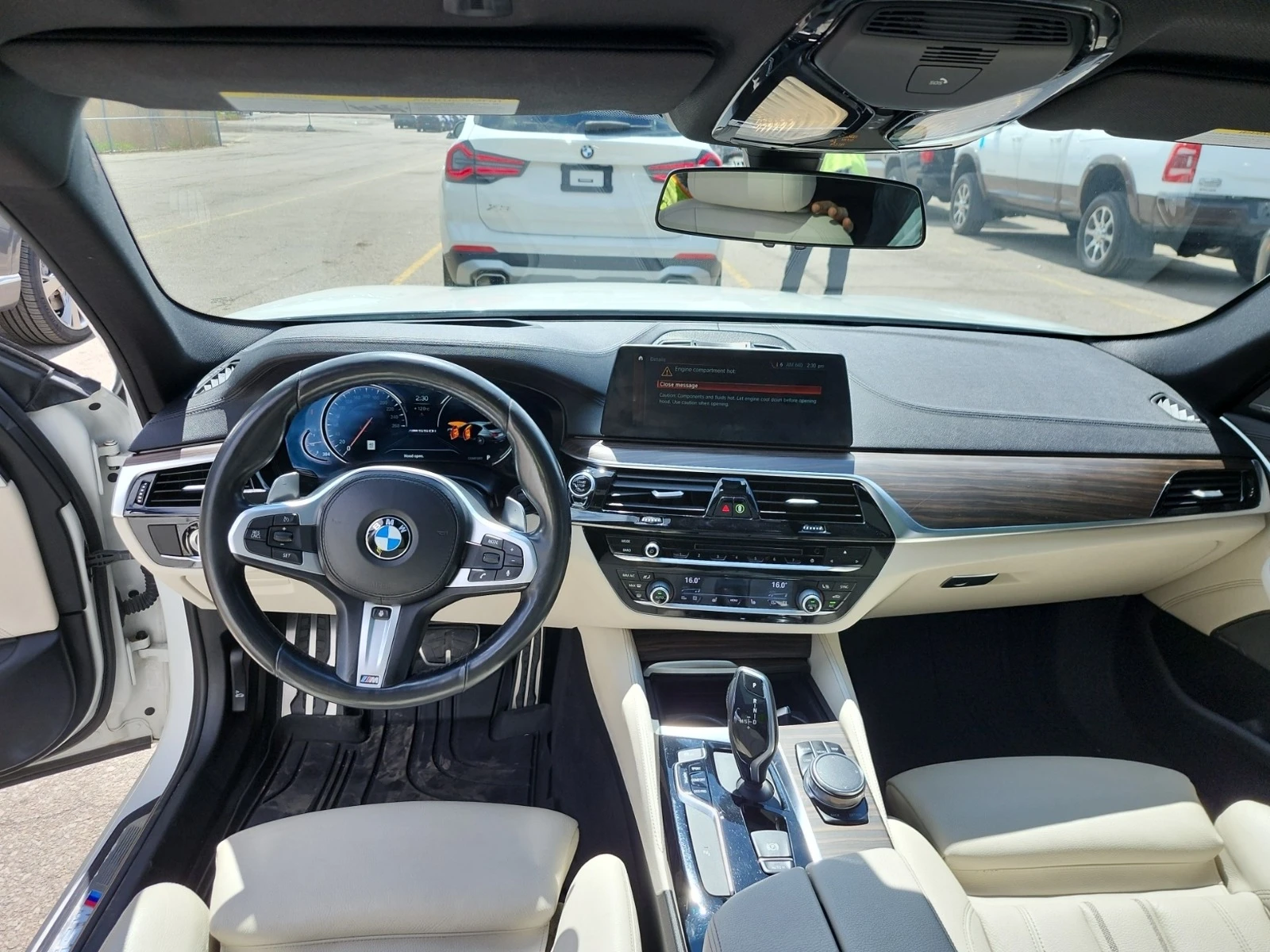 BMW 550 M xDrive * ЦЕНА ДО БЪЛГАРИЯ * (CARFAX) - изображение 7