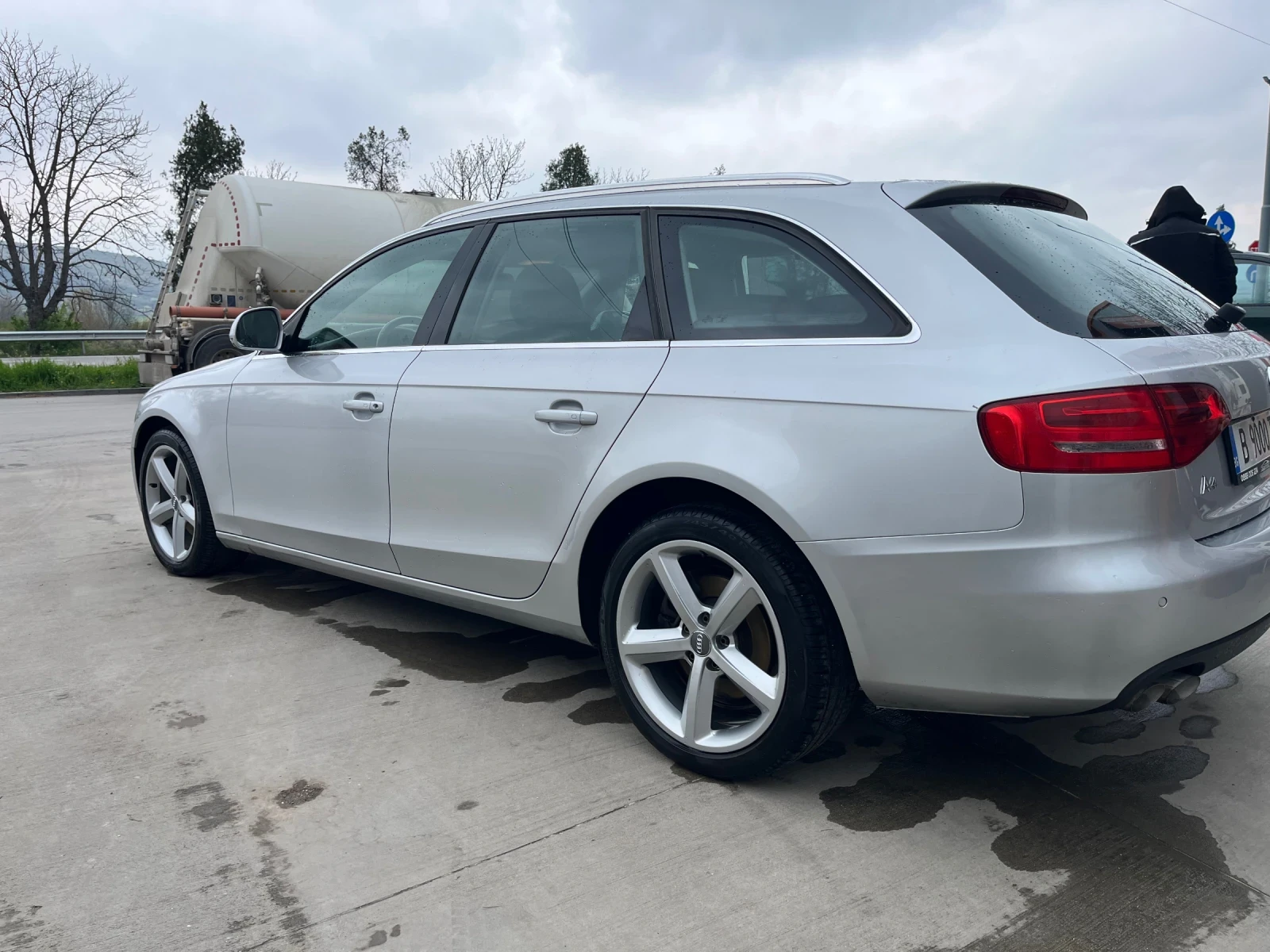 Audi A4 B8 - изображение 6