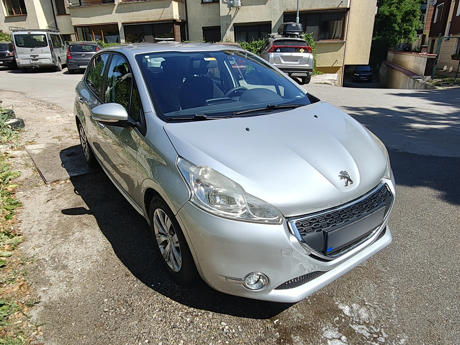 Peugeot 208 1.6 eHDI 92кс NAVI - изображение 3