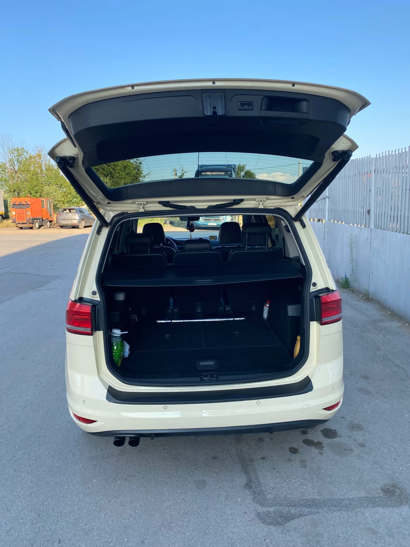 VW Touran 2.0tdi 150hp 6+ 1 места - изображение 5