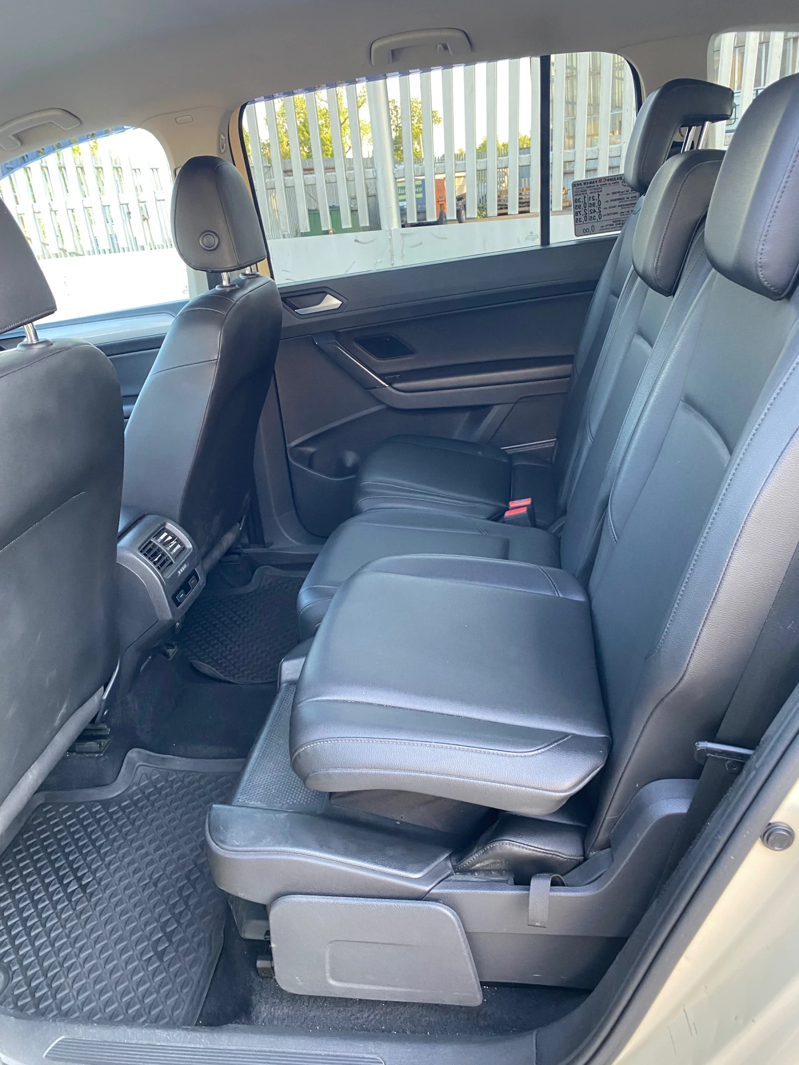 VW Touran 2.0tdi 150hp 6+ 1 места - изображение 9
