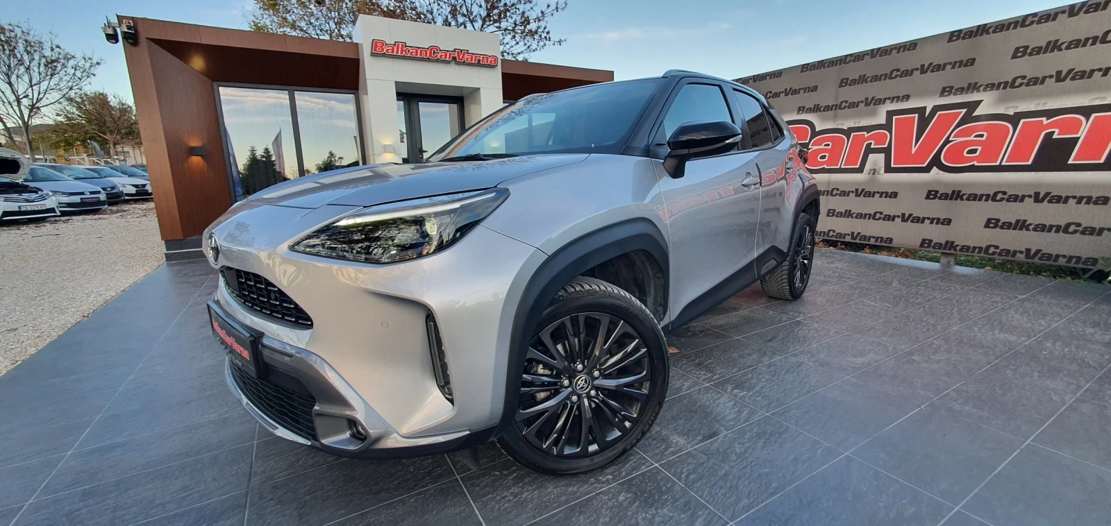 Toyota Yaris Cross 1.5 HYBRID 4WD BI-COLOR Гаранция  - изображение 10