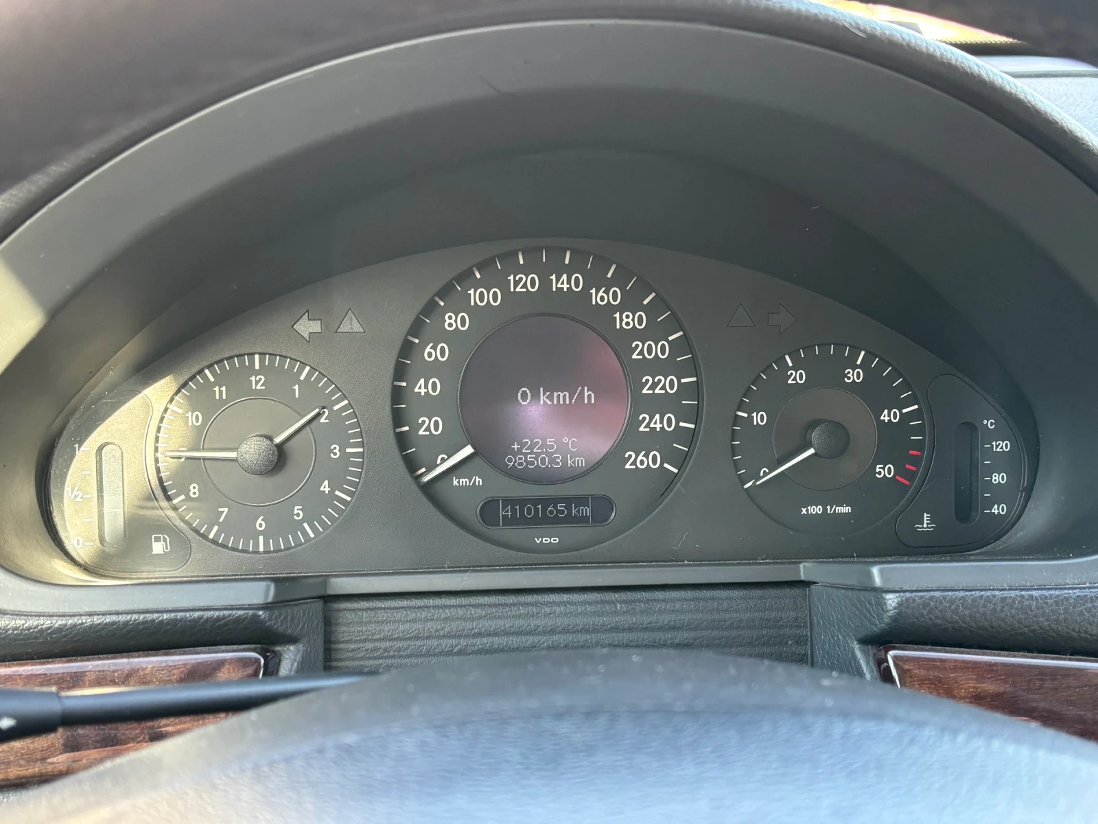 Mercedes-Benz E 270  - изображение 10