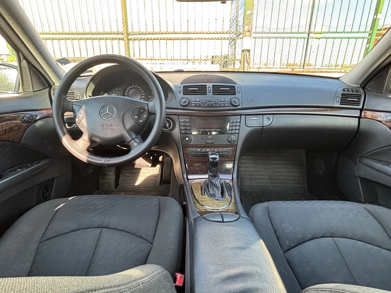 Mercedes-Benz E 270  - изображение 7