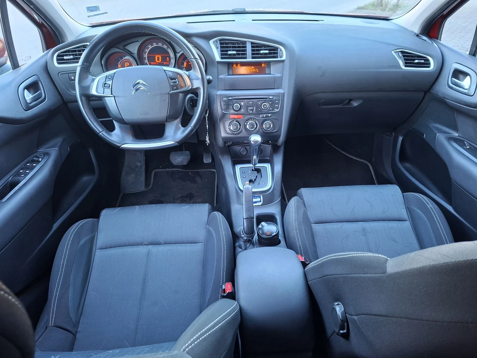 Citroen C4 Automatik 1.6 120 к.с. - изображение 8