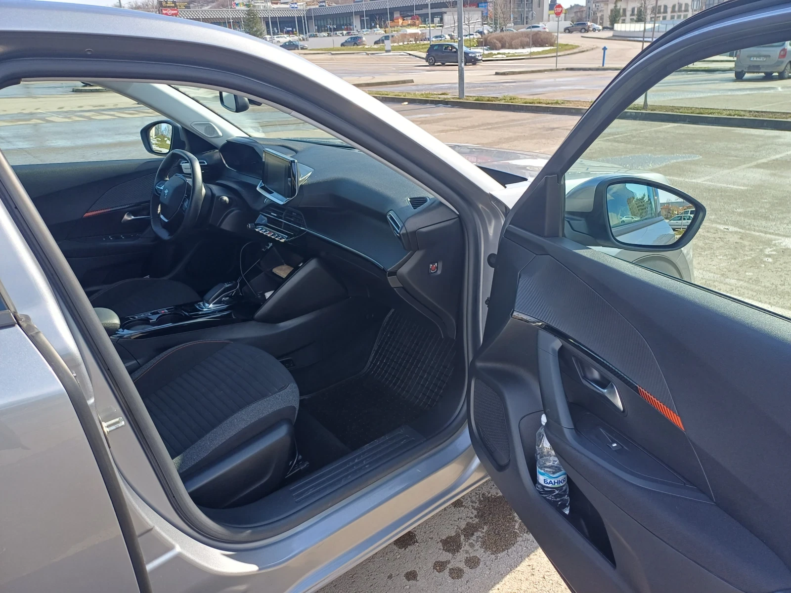 Peugeot 2008, снимка 6 - Автомобили и джипове - 53560145