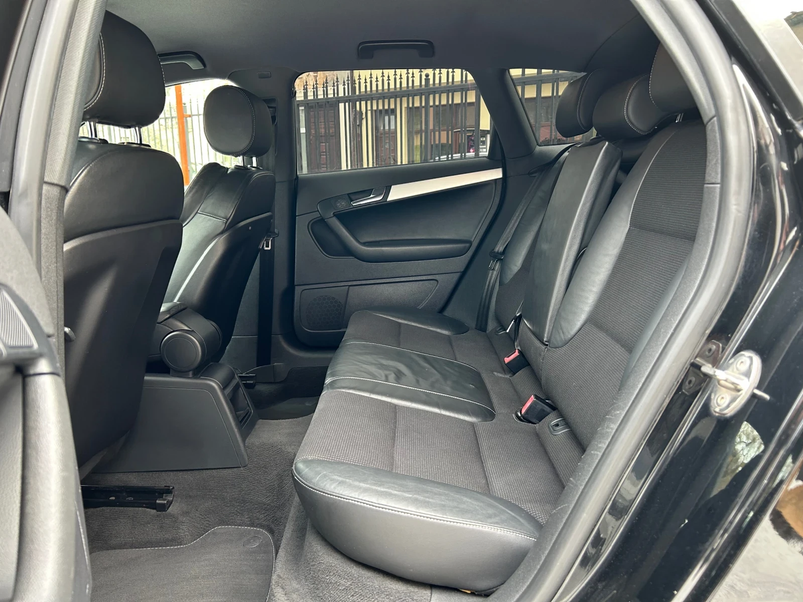 Audi A3 1.6 TDI * FACELIFT * AUTOMATIC * 3xSLINE * ����  | Mobile.bg � ����������� 12