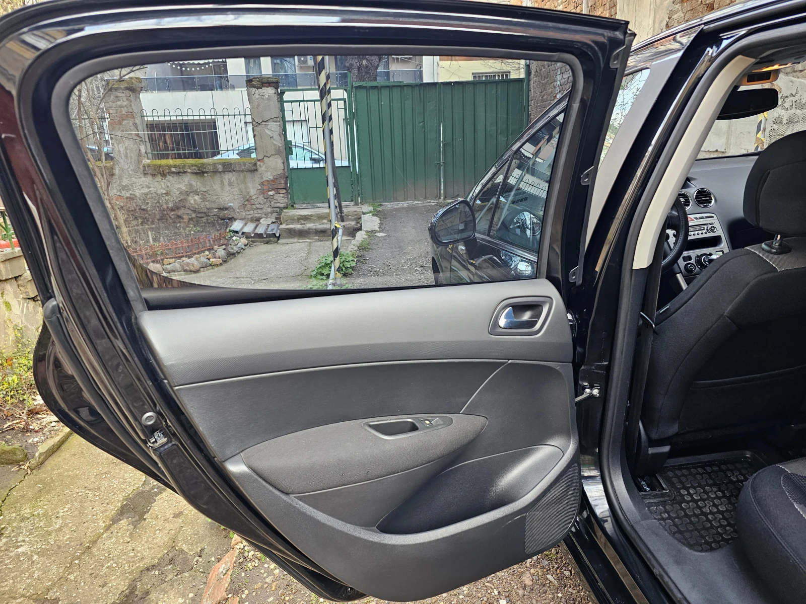 Peugeot 308, снимка 12 - Автомобили и джипове - 54012063