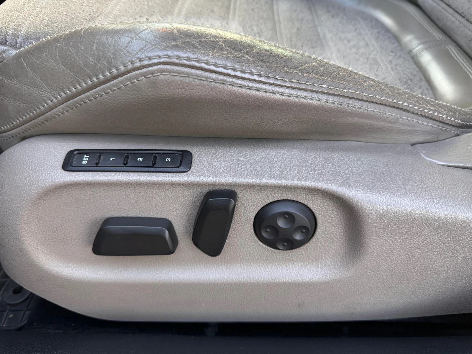 VW Passat, снимка 4 - Автомобили и джипове - 54312659