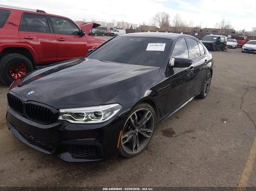 BMW 550 X-Drive* M-Pack* Distronic, снимка 2 - Автомобили и джипове - 54329520