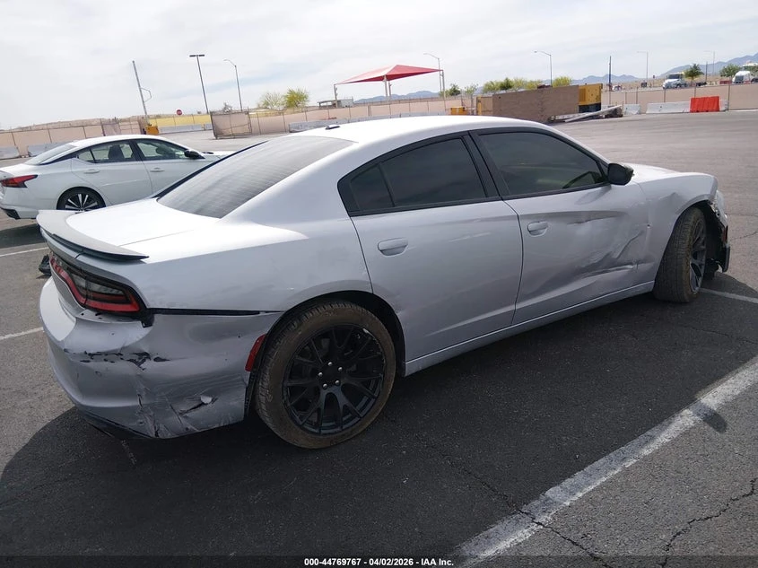 Dodge Charger 3.6L V-6 DOHC, VVT, 292HP Rear Wheel Drive | Mobile.bg � ����������� 4